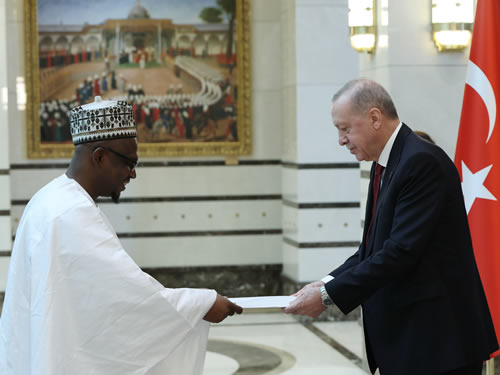 Ghanaian ambassador presents his credentials to President Erdoğan