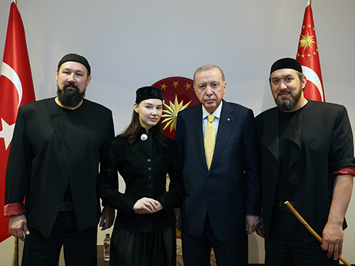 President Erdoğan receives Ay Yola