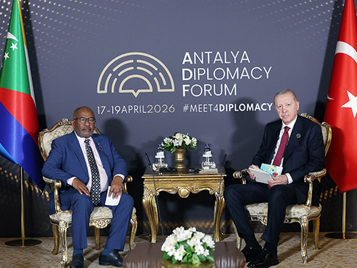 President Erdoğan meets with President Assoumani of the Comoros
