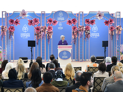 First Lady Erdoğan attends opening of TOGEM-DER’s charity sale