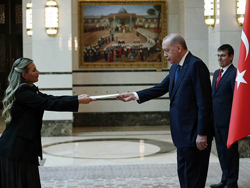 Colombian ambassador presents her credentials to President Erdoğan