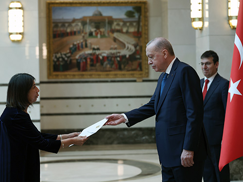 Peruvian ambassador presents her credentials to President Erdoğan