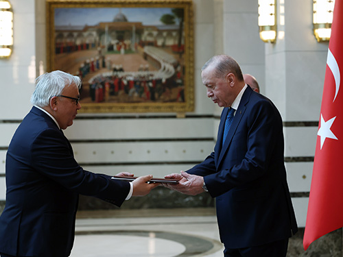 Russian ambassador presents his credentials to President Erdoğan