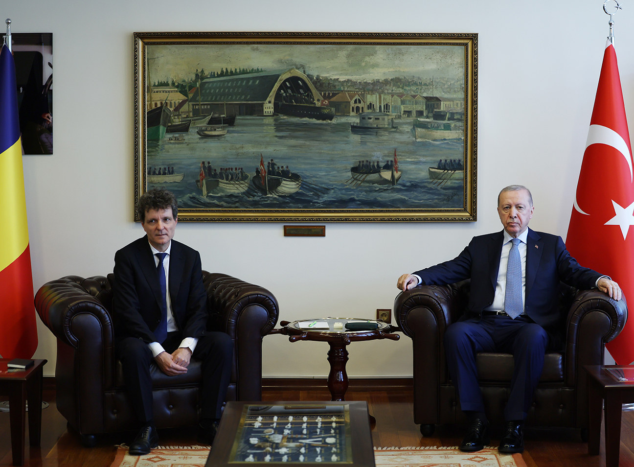 President Erdoğan meets with President Nicușor Dan of Romania